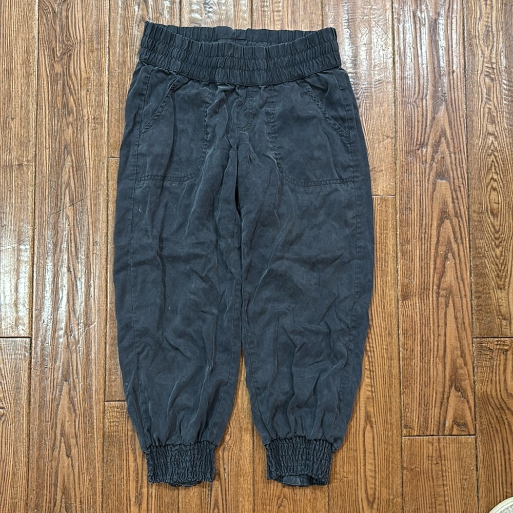 Athleta Jogger Pants Benicia Gray Drawstring Capri Lyocell Gorpcore